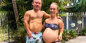 Помните эту необычную пару, которой врачи запретили заводить детей: у них уже трое детей